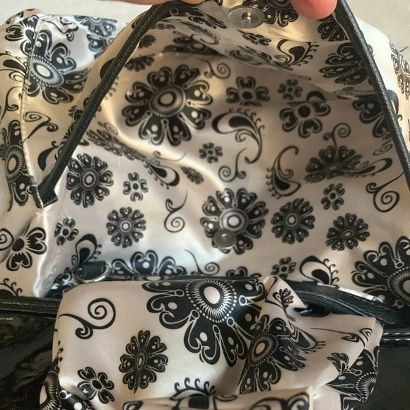 GRACE Handbag Adele Zebra Floral Bag in black - Picture 10 of 16